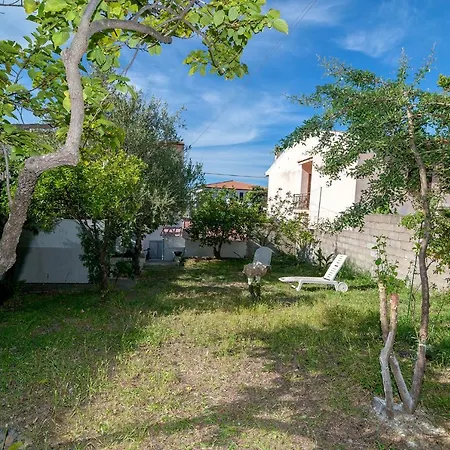 Holiday home Casa Deledda