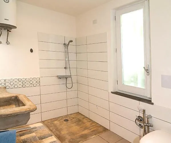 度假居 Casa Deledda 布多尼