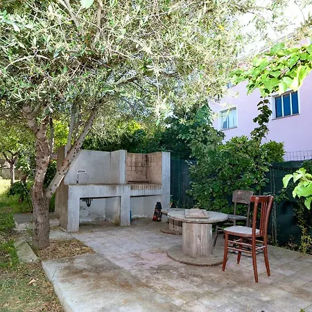 Сasa de vacaciones Casa Deledda *